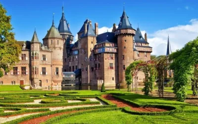 Private Day Trip to Utrecht & Haar Castle